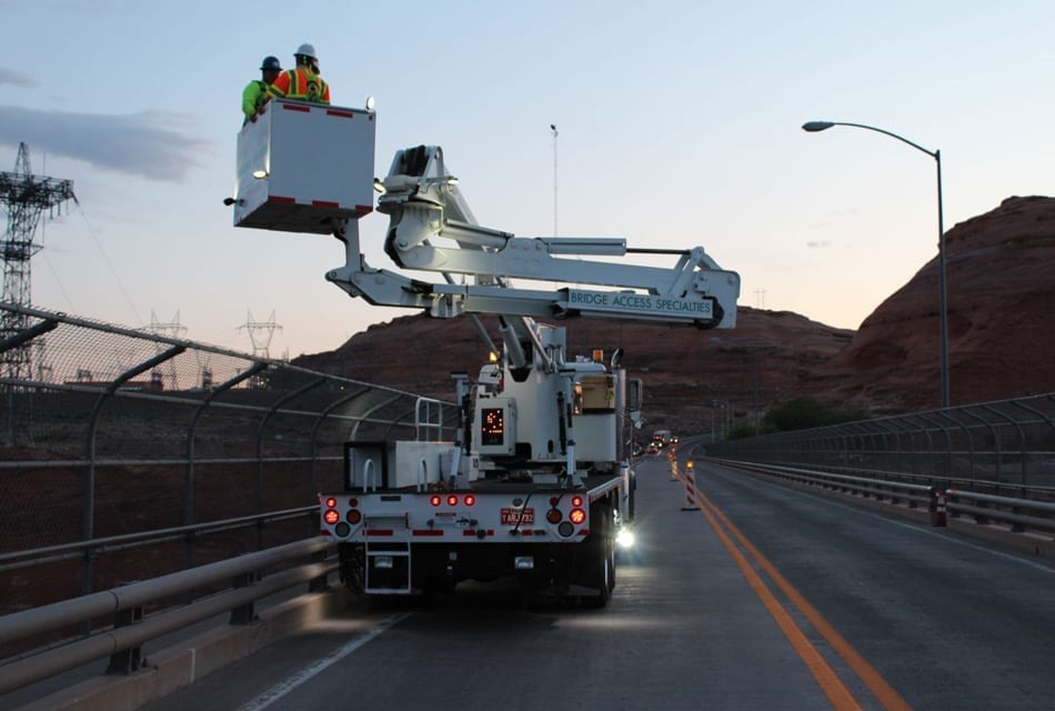 Glen Canyon Bridge Traffic Control